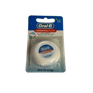 Oral-B Essential Dental Floss – Mint, 50m Cavity Defense Protection